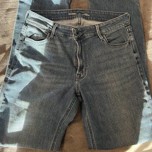 OLD NAVY Mid-Rise Wow Boot-Cut Jeans- 10R